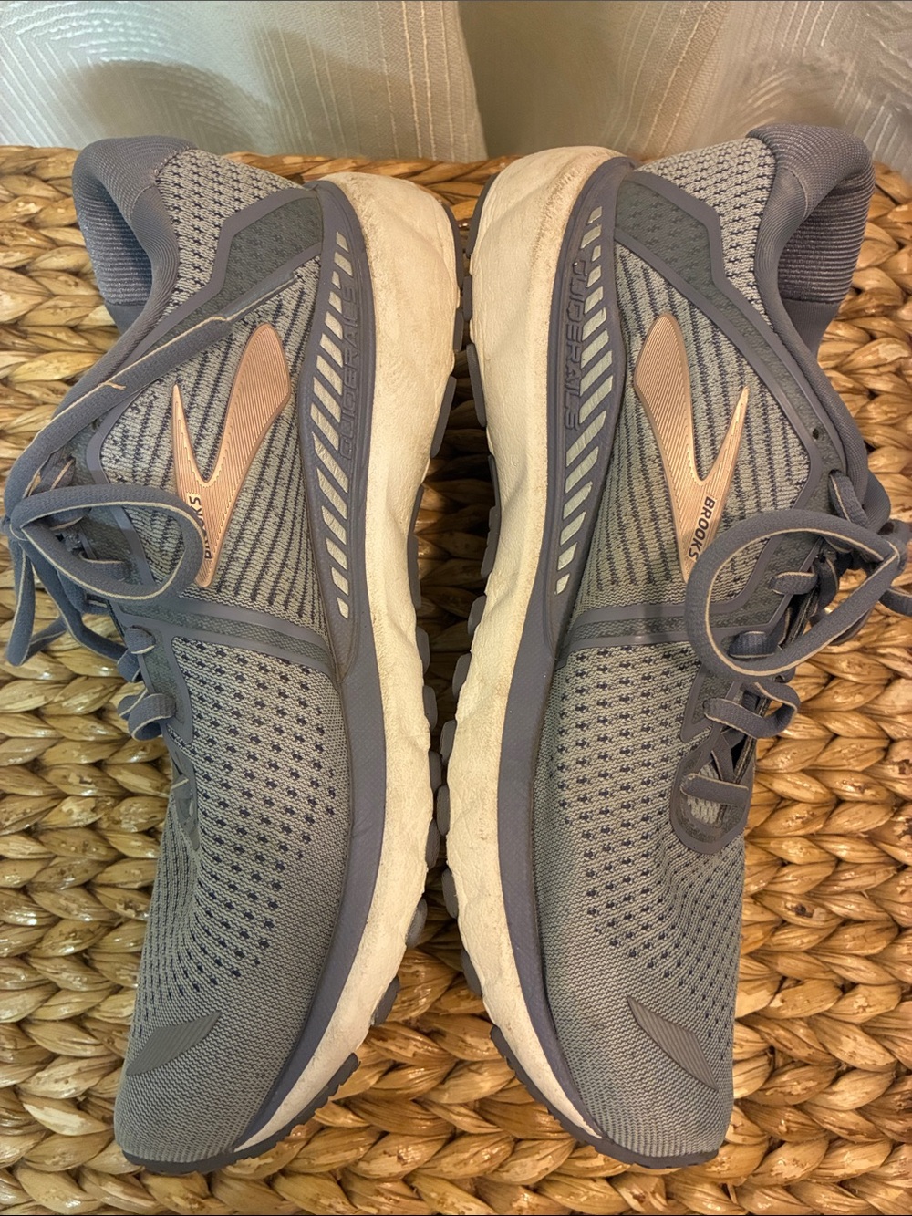 Brooks Adrenaline GTS 20 Running Shoes Lt gray Women’s Sz 10 - Picture 6 of 8